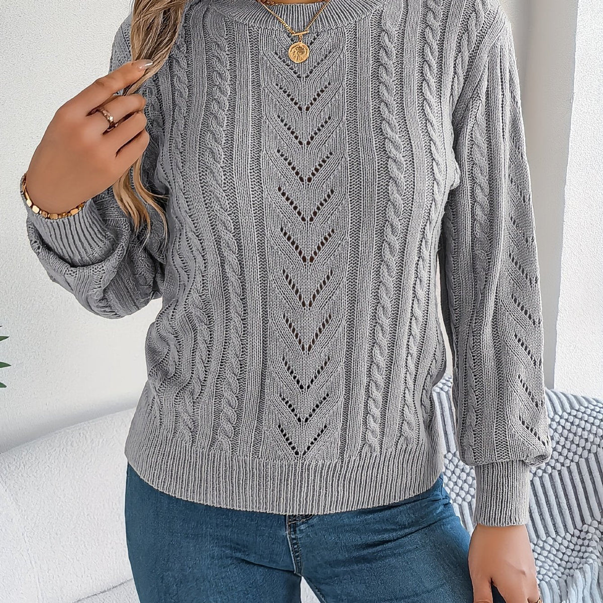 TEXTURED CABLE KNIT SWEATER FOR WOMEN