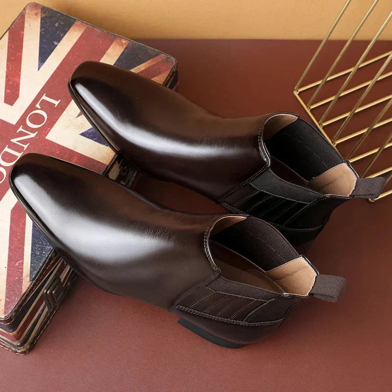 POINTED TOE CHELSEA BOOT FOR WOMEN
