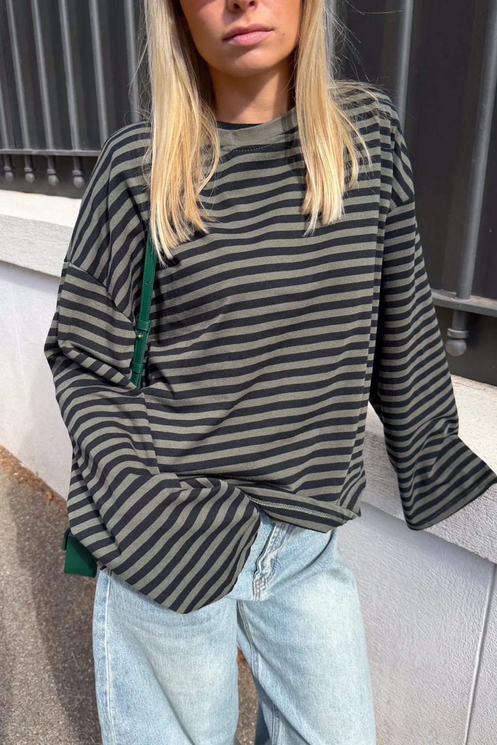 STRIPED OVERSIZED KNIT SWEATER FOR WOMEN